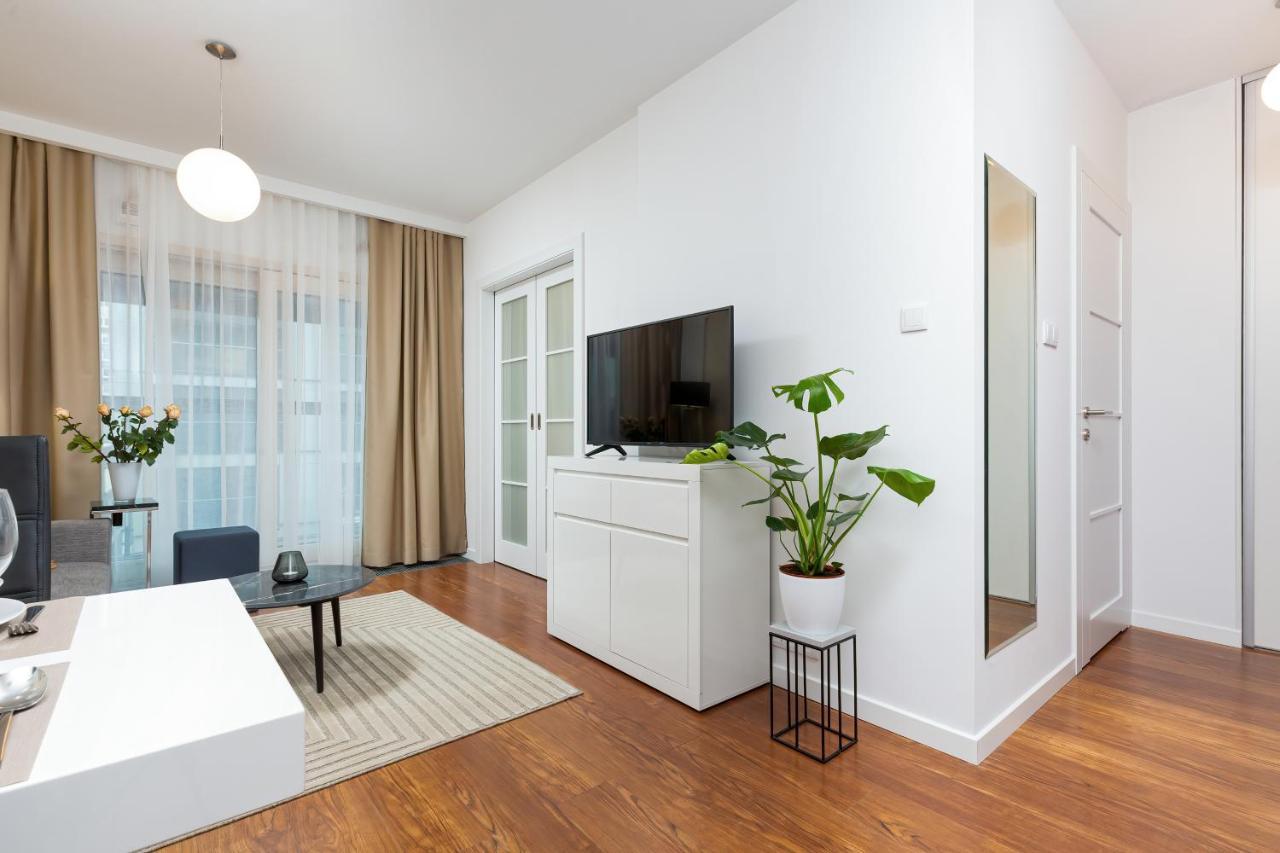 Royal City Center Mennica Residence By Noclegi Renters Warsawa Bagian luar foto