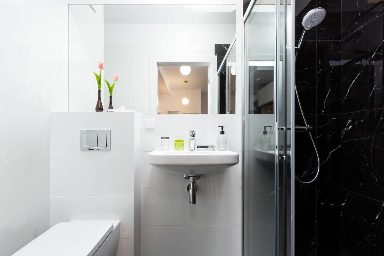 Royal City Center Mennica Residence By Noclegi Renters Warsawa Bagian luar foto
